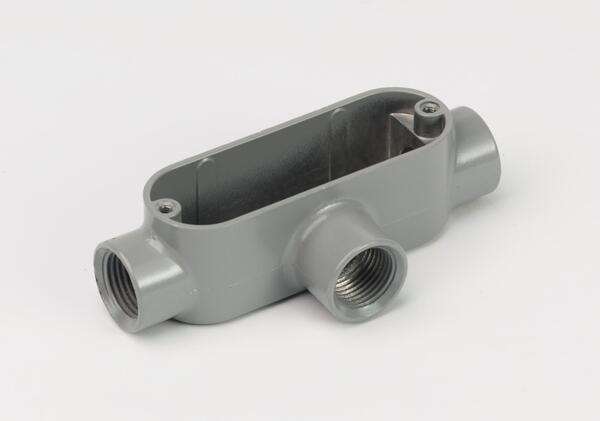 MBLT112CG LT CONDUIT BODY WITH C&G 1-1/2